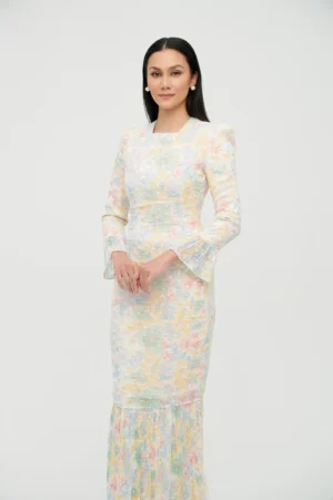 SARAH KURUNG MODERN